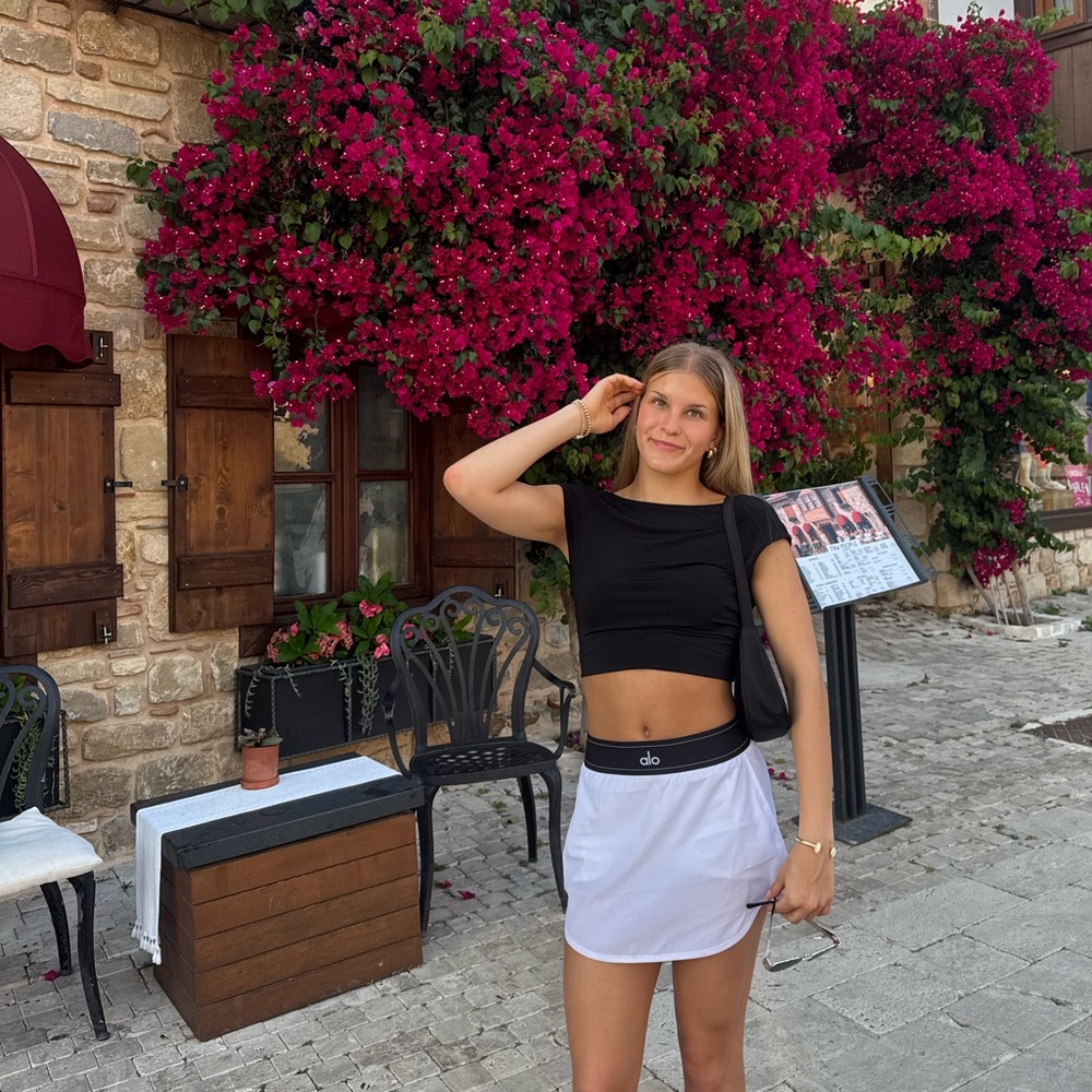 Meet your Posher, Alena